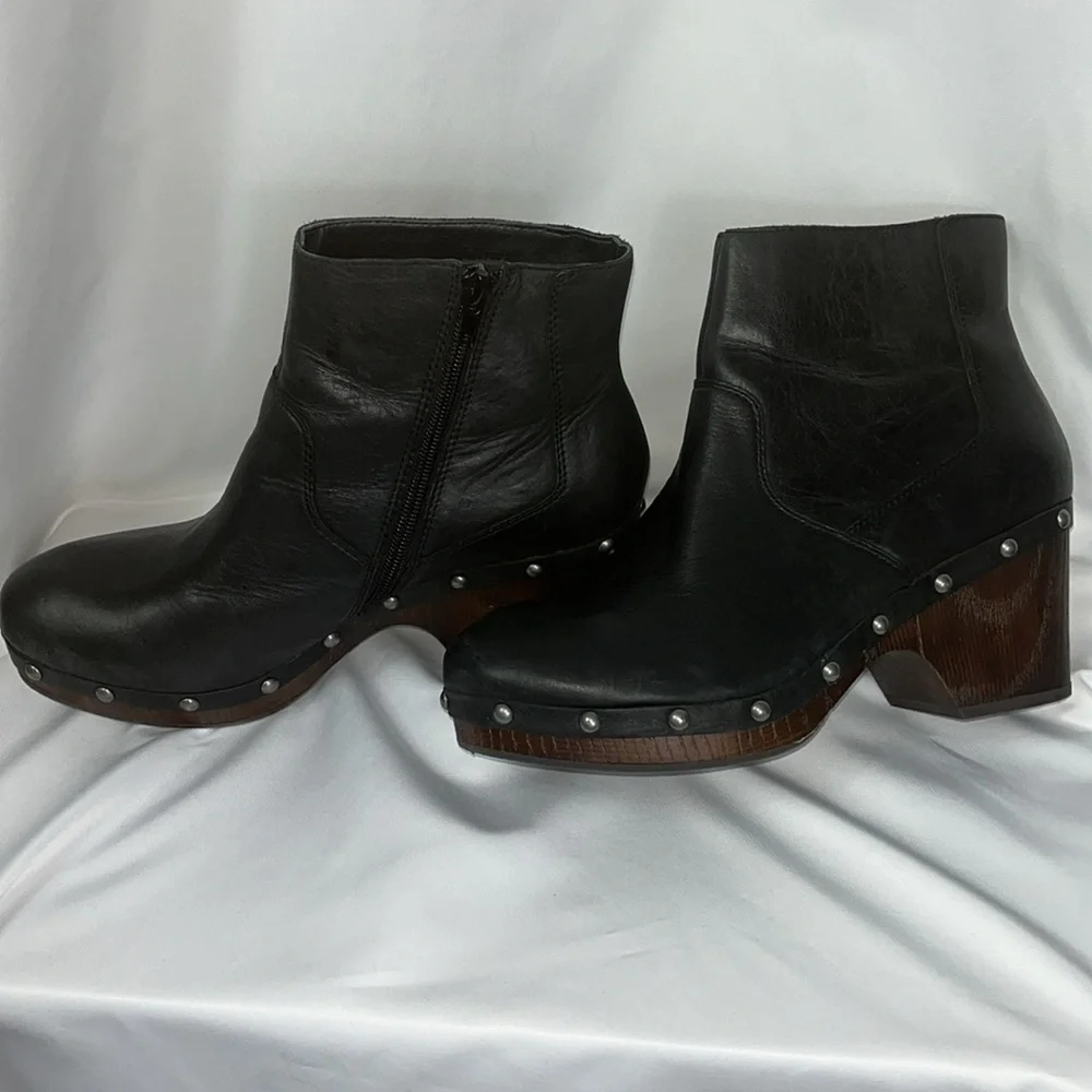 Lucky Brand Yasamin Leather Clog Studded Ankle Boot Sz 10M Black